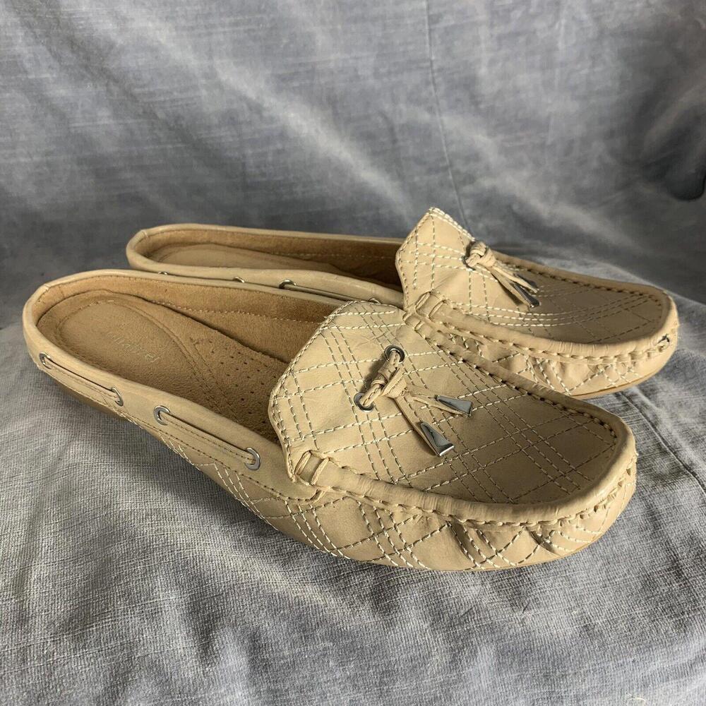 Naturalizer Womens Sz 8M Slide Mule Shoes Loafer GOSSIP Beige Slip On